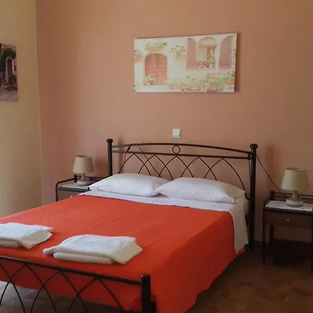 Polymnia Apartman Szpartiá